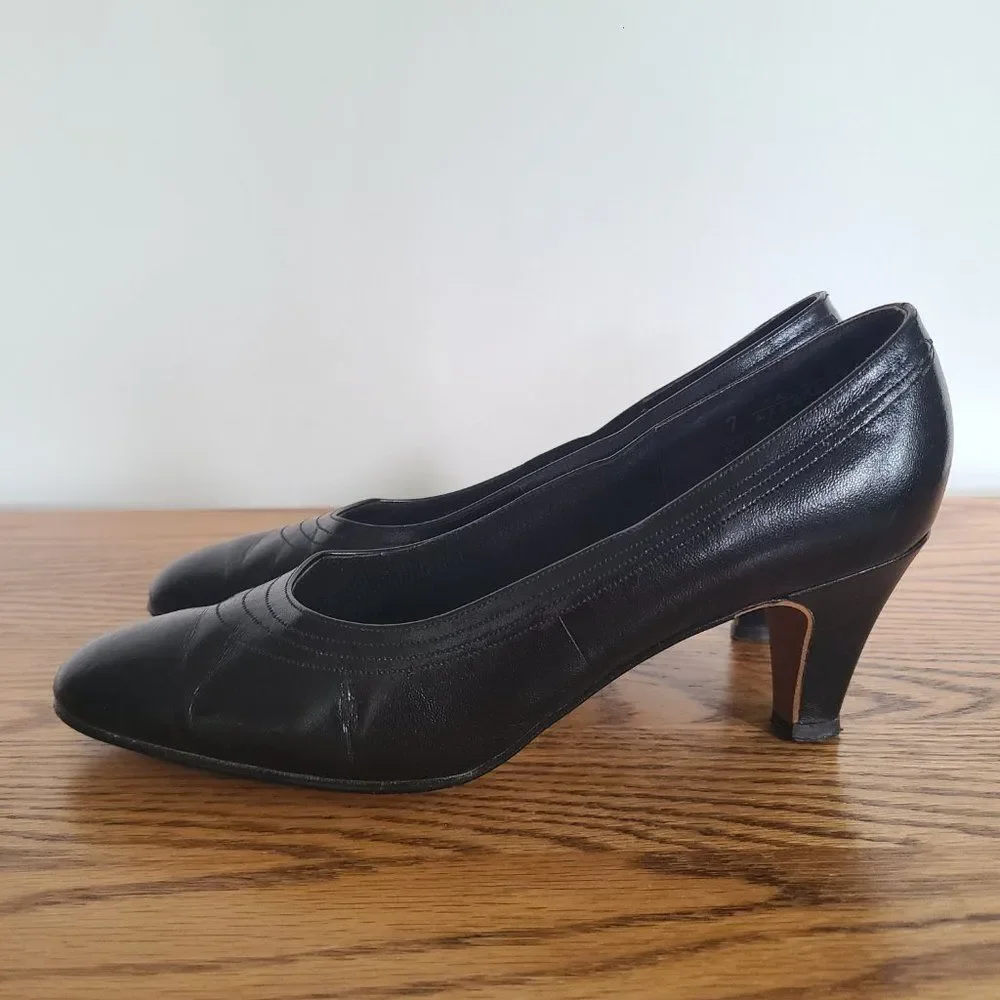 Naturalizer Women's Vintage Navy 7 Narrow Dress Pumps 2.5